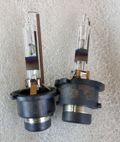 2X PHILIPS D2S 4300K Replacement HID bulbs (#85122) Genuine OEM! USED
