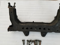 2003-2005 Chevrolet Cavalier Sunfire travesaño cuna k-frame