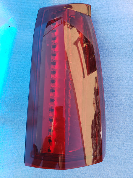 OEM 2005-2007 Cadillac STS Driver Side Tail Light 25754005