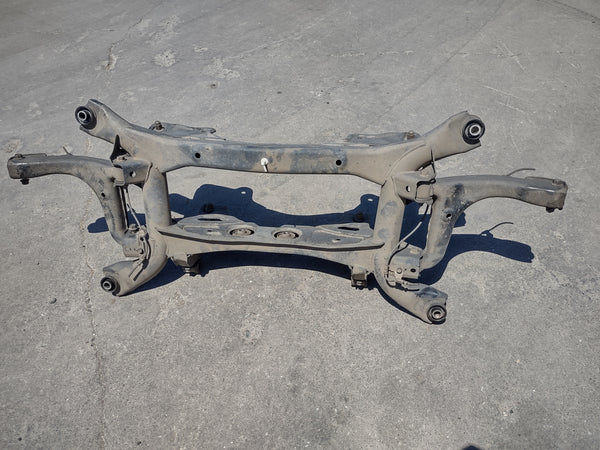 2004-2011 MITSUBISHI Endeavour AWD Soporte de travesaño trasero k-frame